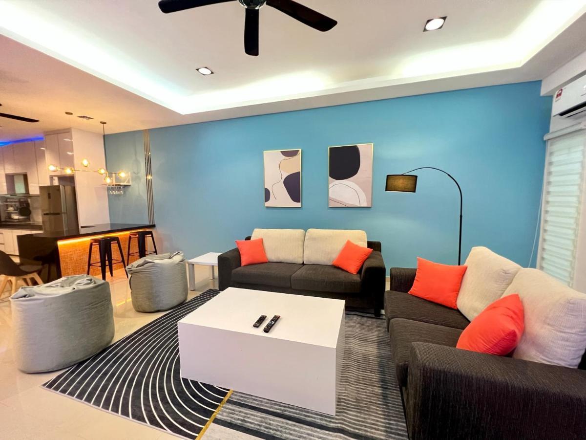 Tcvila 12Pax Neartc Dinosaurland Pooltable, Netflix Kuantan Exterior foto